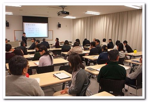 講演研修の様子：実際のコミュニケーションの練習